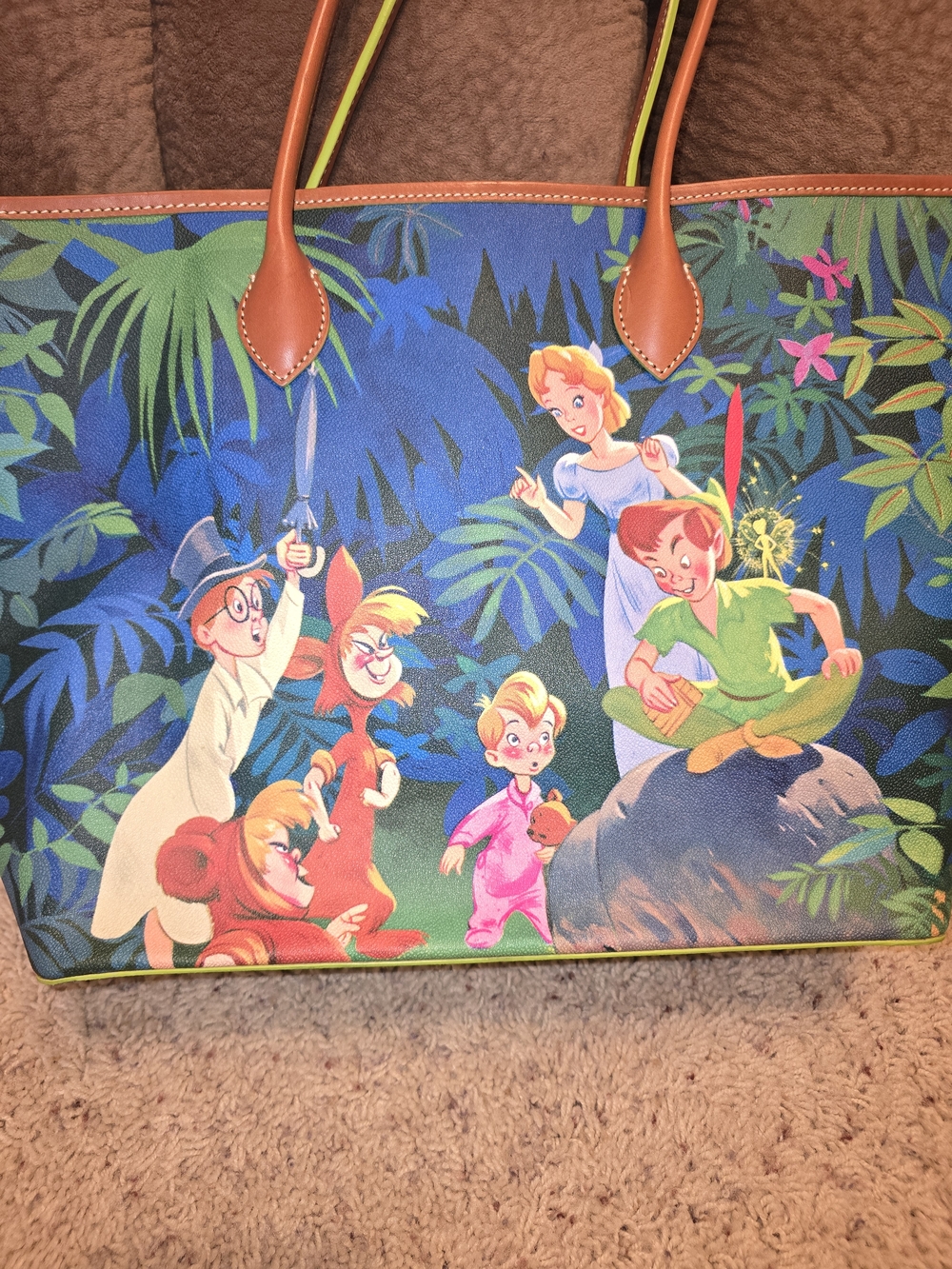 Dooney & Bourke Disney Peter Pan - Picture 3 of 5